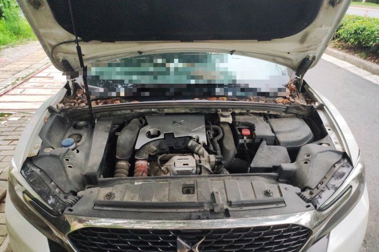 Used DS 6 2017 1.6T Prestige Edition THP160 Engine Bay