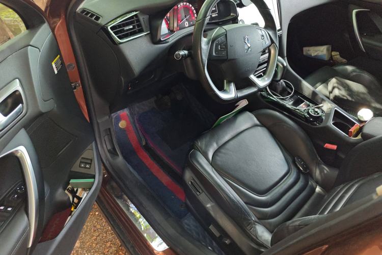 Used DS 6 2018 30THP Prestige Edition Driver Seat