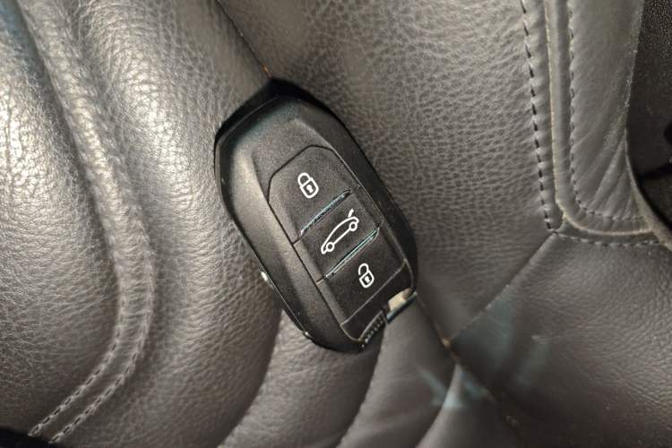 Used DS 6 2018 30THP Prestige Edition Vehicle Key