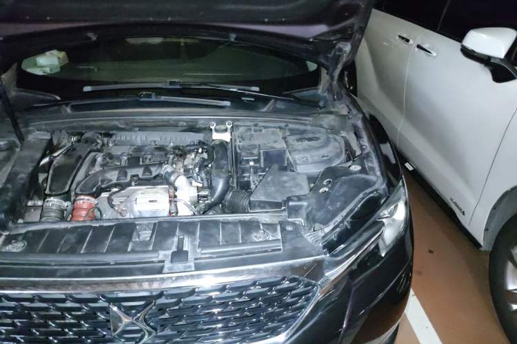 Used DS 6 2018 30THP ZhiShang Model Engine Bay Left