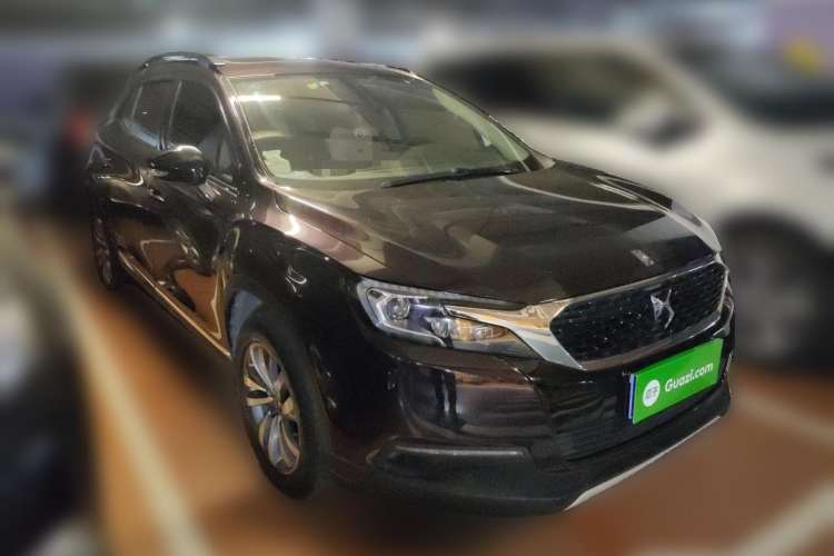 Used DS 6 2018 30THP ZhiShang Model Front Right 45 Deg
