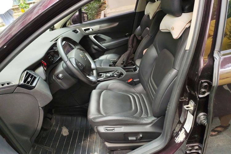 Used DS 6 2018 30THP Prestige Edition Left Front Seat