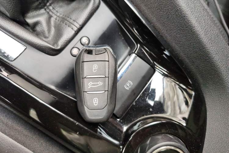 Used DS 6 2018 30THP Prestige Edition Vehicle Key