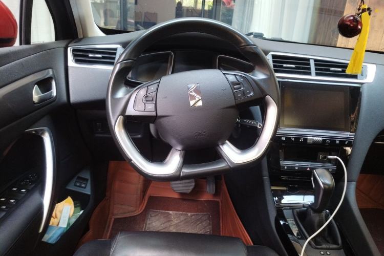 Used DS 6 2018 30THP ZhiShang Model Steering Wheel