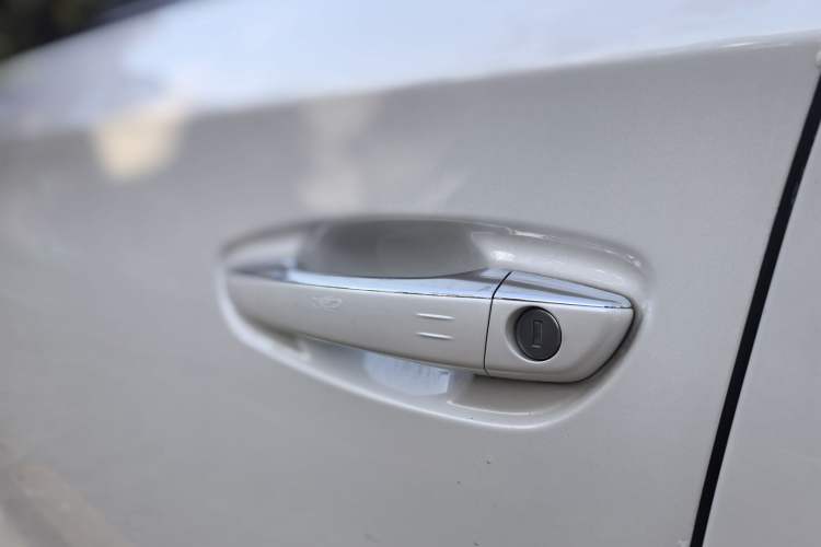 Used DS 6 2018 30THP Prestige Edition Exterior 8