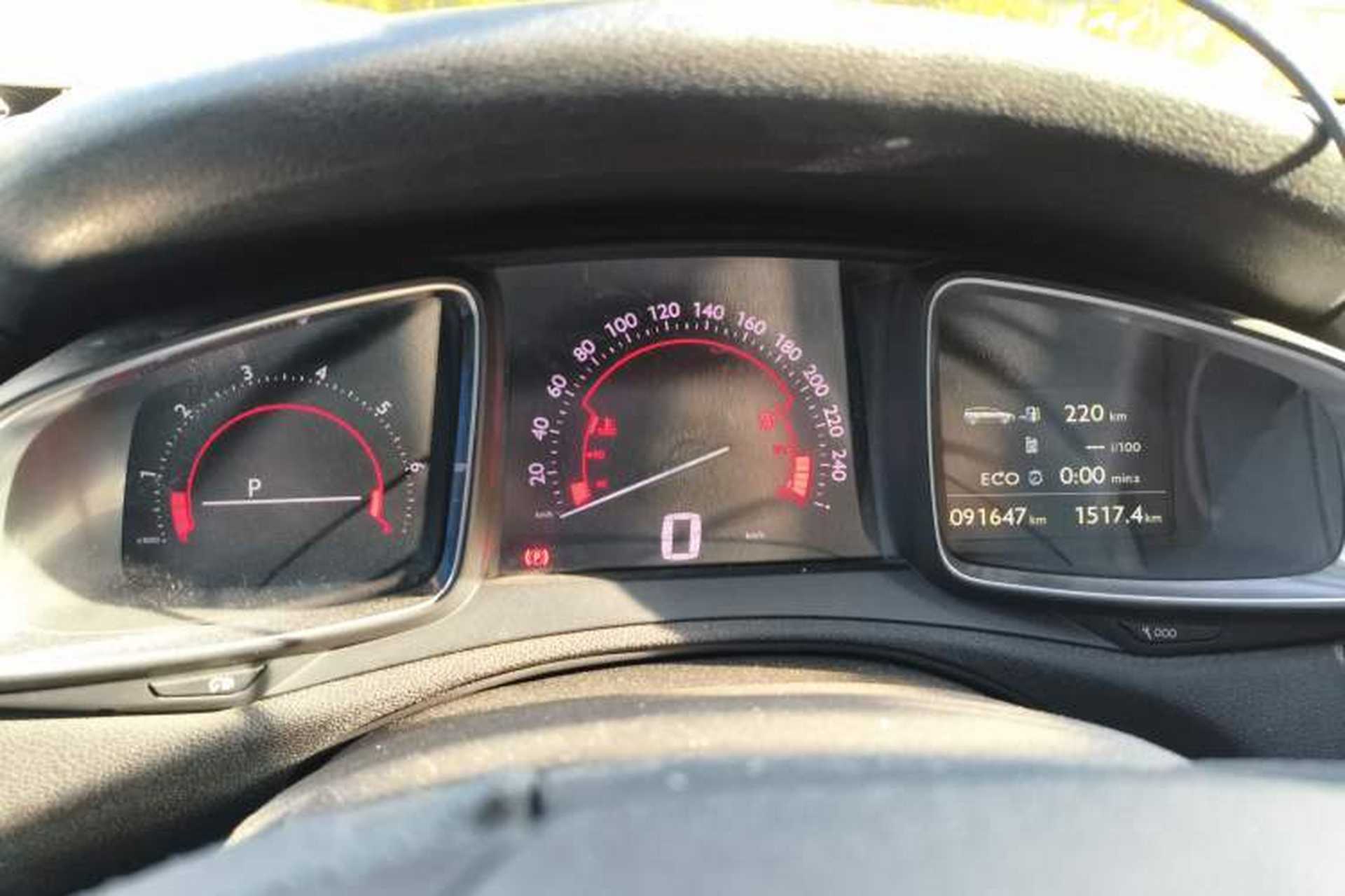 Used DS 6 2018 30THP Prestige Edition Instrument Cluster