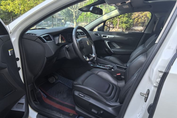 Used DS 6 2018 30THP Prestige Edition Left Front Seat