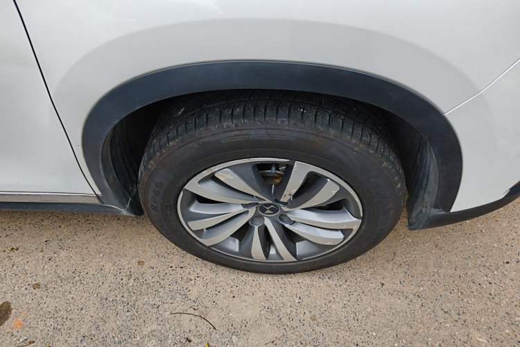 Used DS 6 2018 30THP Prestige Edition Right Front Wheel Hub