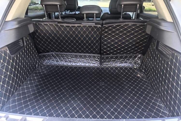 Used DS 6 2018 30THP Prestige Edition Trunk