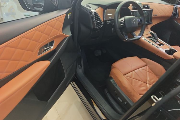Used DS 7 2018 45THP Rivoli Prestige Edition Driver Seat