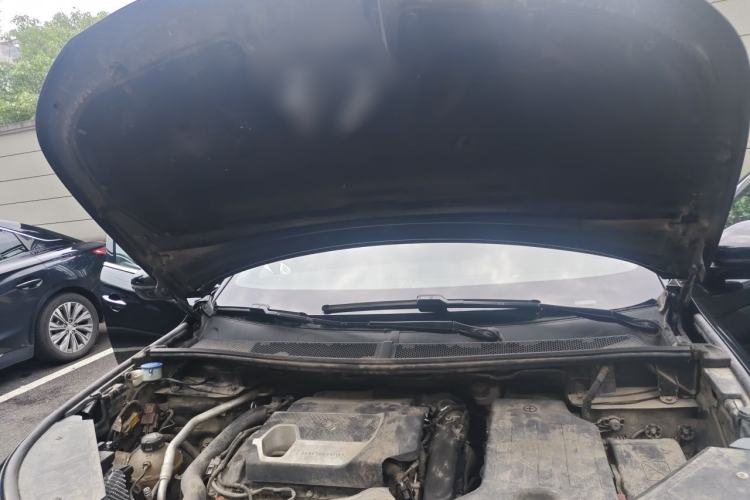 Used DS 7 2018 35THP Pashy Edition Engine Bay