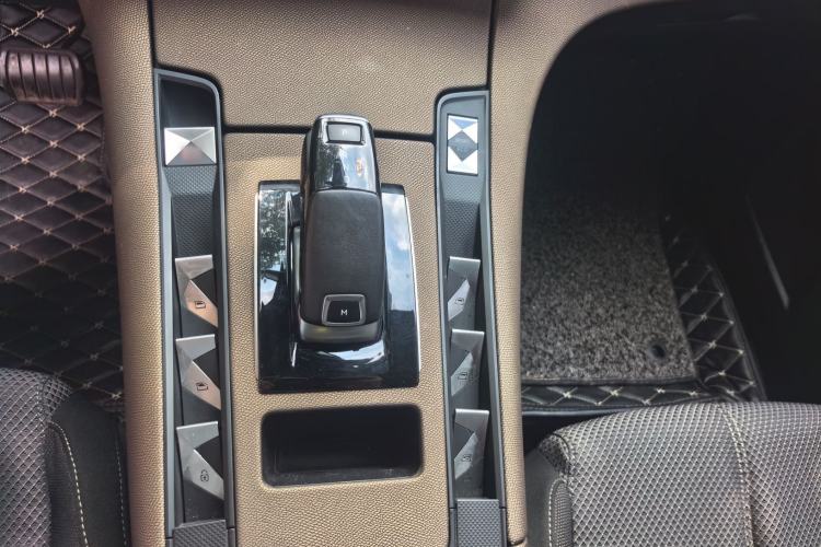 Used DS 7 2018 35THP Bastille Edition Interior 2