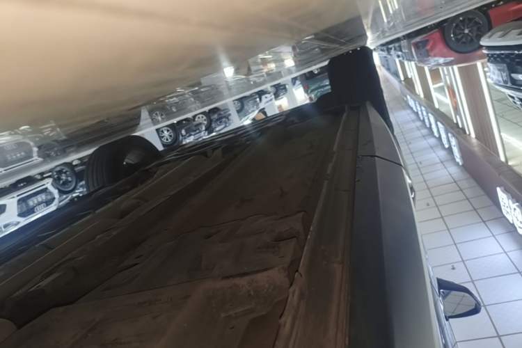 Used DS 7 2018 35THP Bastille Edition Left Side Sill