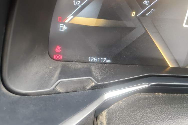 Used DS 7 2018 35THP Pashy Edition Odometer Close Up