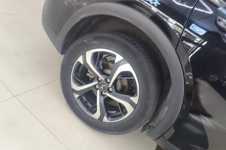Used DS 7 2018 35THP Bastille Edition Right Rear Wheel Hub