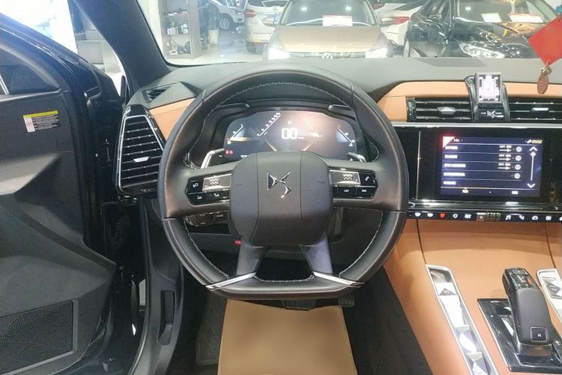 Used DS 7 2018 45THP Rivoli Prestige Edition Steering Wheel