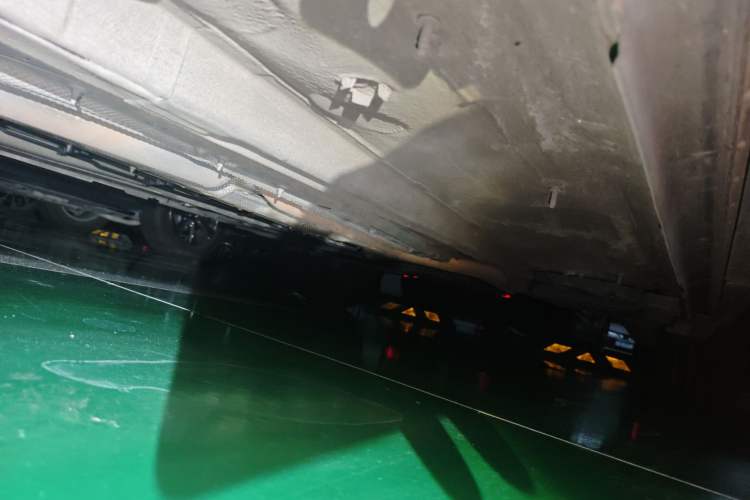Used DS 7 2018 45THP Opera Edition Chassis Front Left