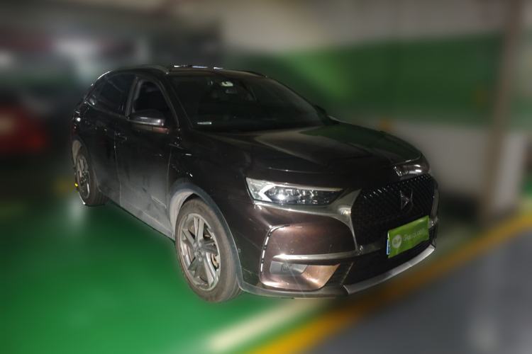 Used DS 7 2018 45THP Opera Edition Front Right 45 Deg