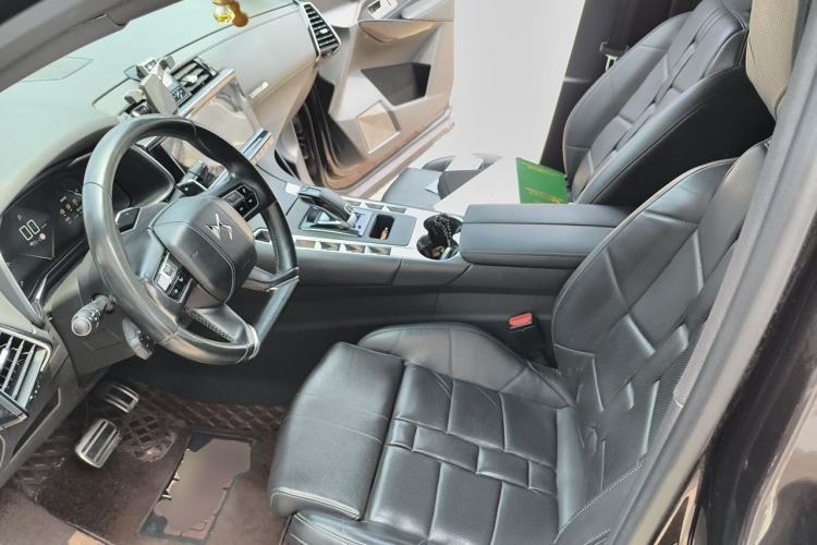 Used DS 7 2018 45THP Opera Edition Left Front Seat