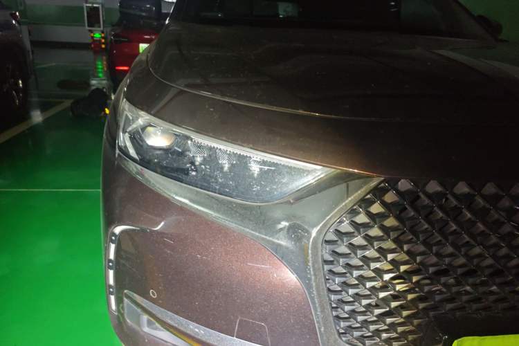 Used DS 7 2018 45THP Opera Edition Right Front Headlight