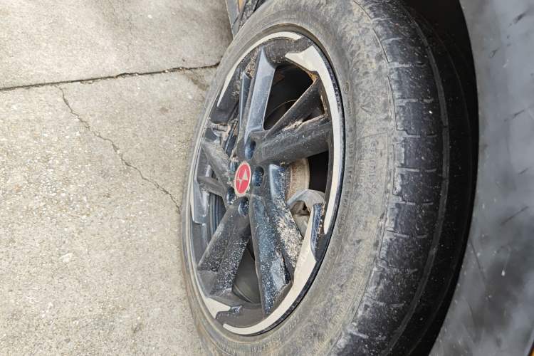 Used DS 7 2018 35THP Pashy Edition Right Front Wheel Hub