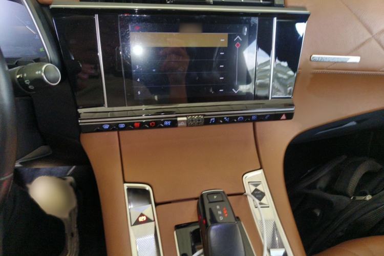 Used DS 7 2018 45THP Rivoli Prestige Edition Audio And AC Panel