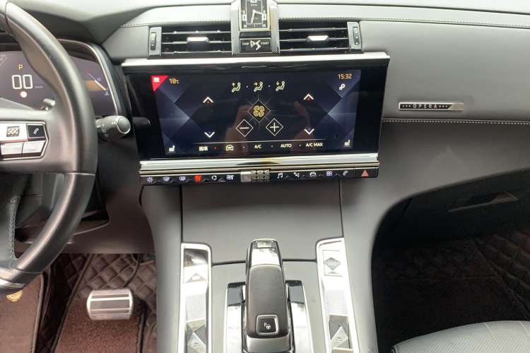 Used DS 7 2018 45THP Opera Edition Audio And AC Panel