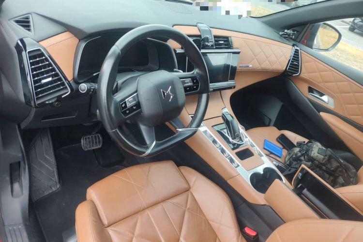 Used DS 7 2018 45THP Rivoli Prestige Edition Center Console