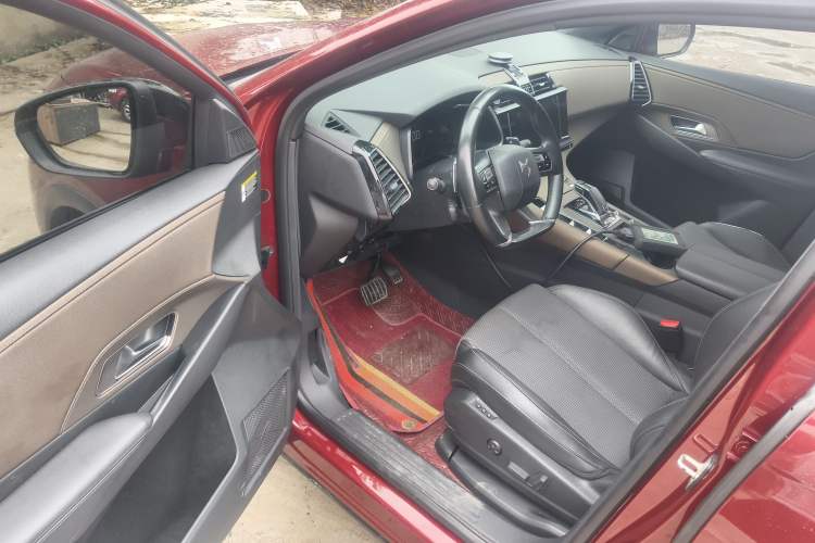 Used DS 7 2018 35THP Pashy Edition Driver Seat