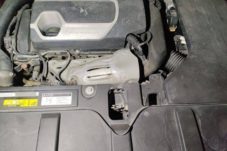 Used DS 7 2018 45THP Rivoli Pioneer Edition Engine Bay