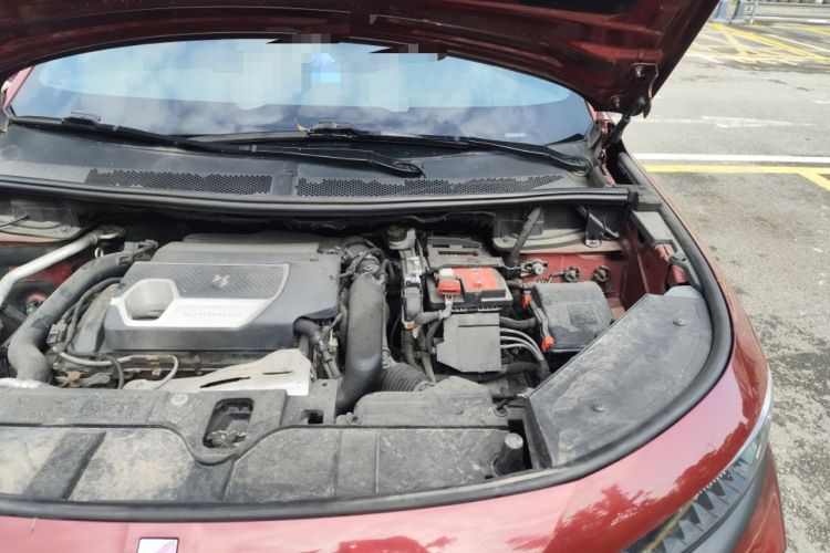 Used DS 7 2018 45THP Sport Edition Engine Bay Left