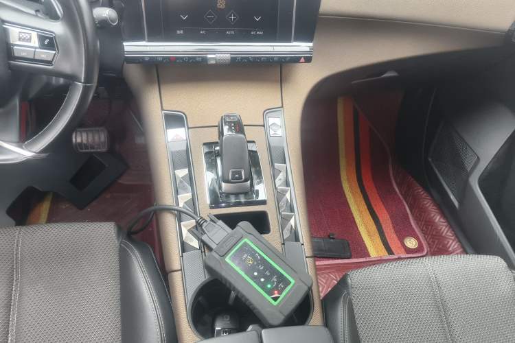 Used DS 7 2018 35THP Pashy Edition Gear Lever