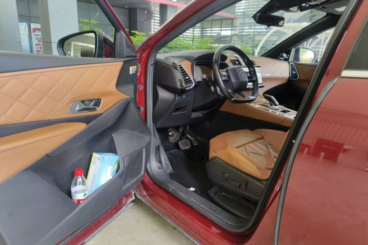 Used DS 7 2018 45THP Rivoli Prestige Edition Interior 3