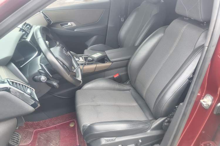 Used DS 7 2018 35THP Pashy Edition Left Front Seat