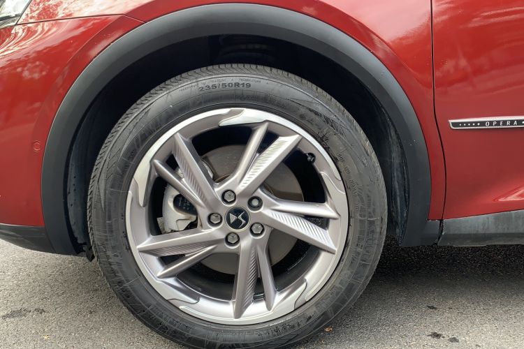 Used DS 7 2018 45THP Opera Edition Left Front Wheel Hub