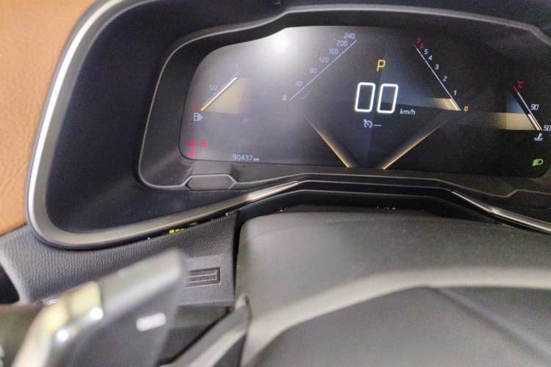 Used DS 7 2018 45THP Rivoli Prestige Edition Odometer Close Up