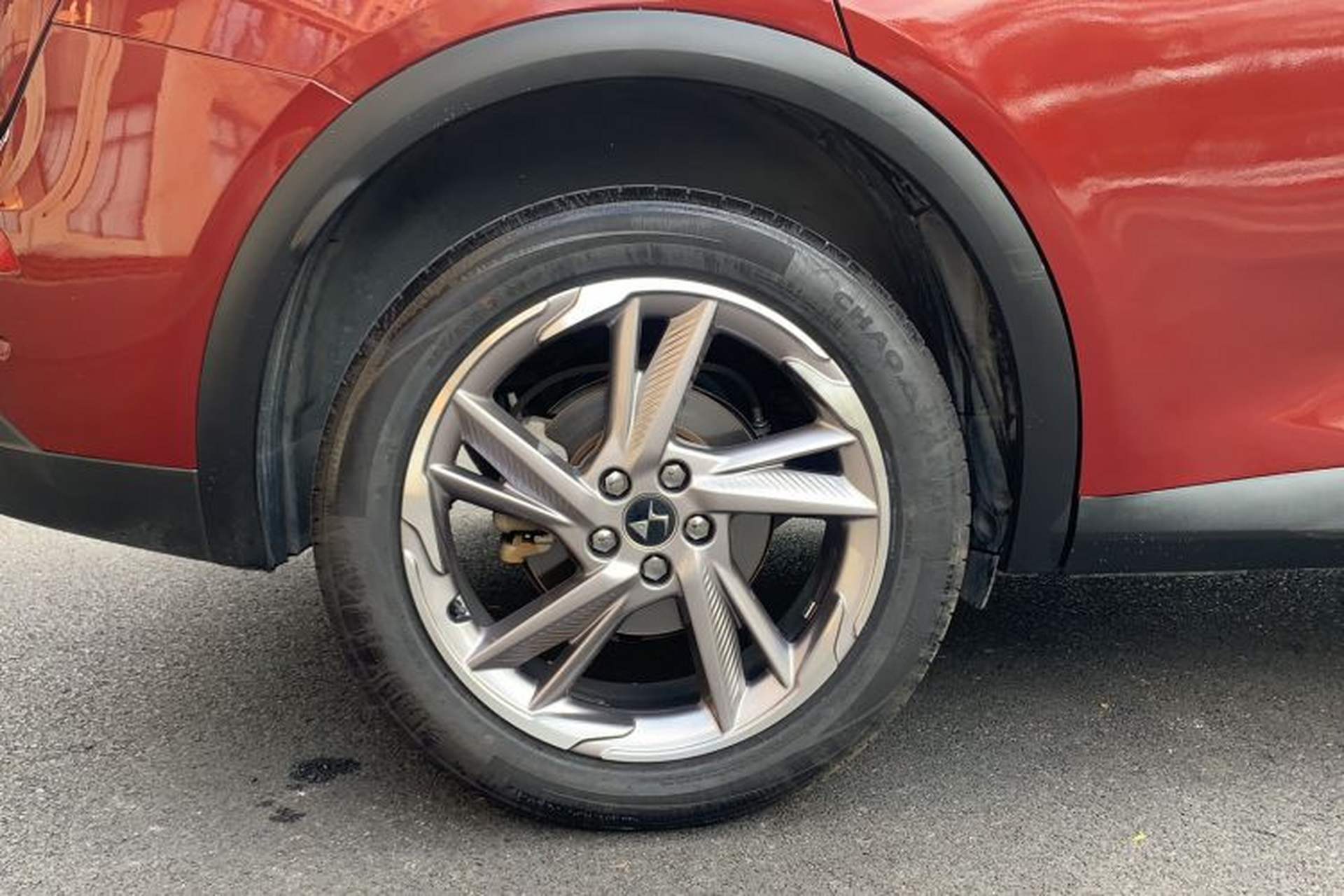 Used DS 7 2018 45THP Opera Edition Right Rear Wheel Hub