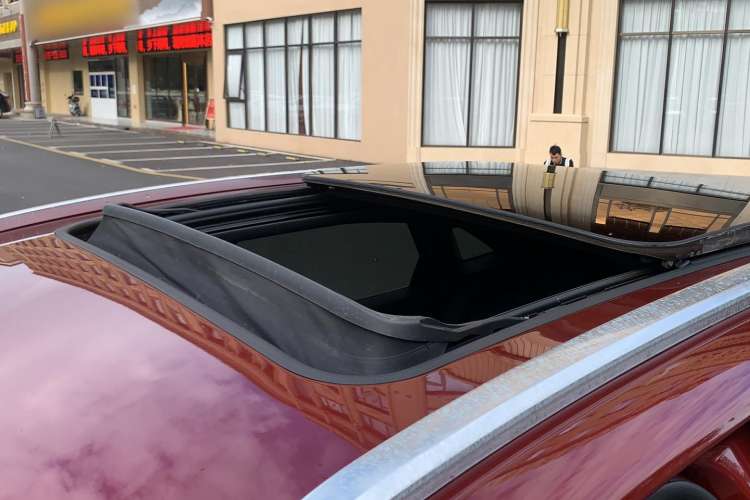 Used DS 7 2018 45THP Opera Edition Roof