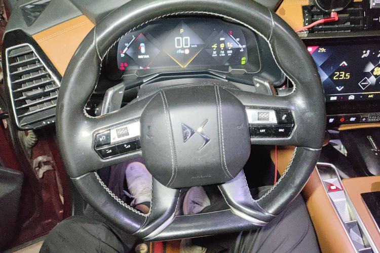 Used DS 7 2018 45THP Rivoli Pioneer Edition Steering Wheel