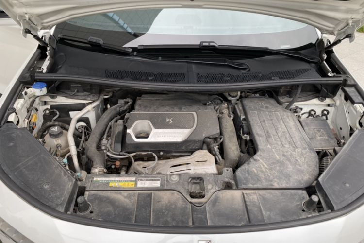 Used DS 7 2018 45THP Rivoli Pioneer Edition Engine Bay