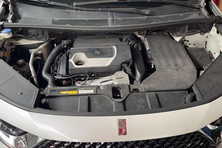 Used DS 7 2018 45THP Rivoli Prestige Edition Engine Bay