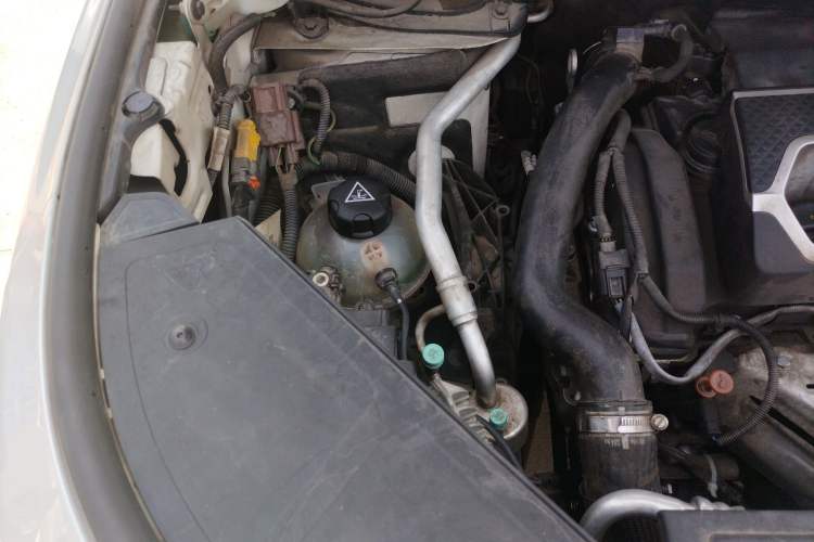 Used DS 7 2018 45THP Rivoli Prestige Edition Engine Bay Right
