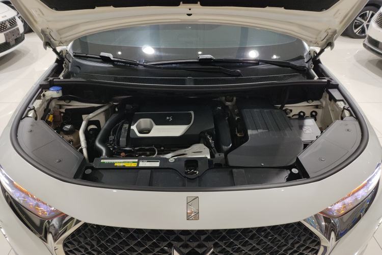 Used DS 7 2018 45THP Opera Edition Engine Bay