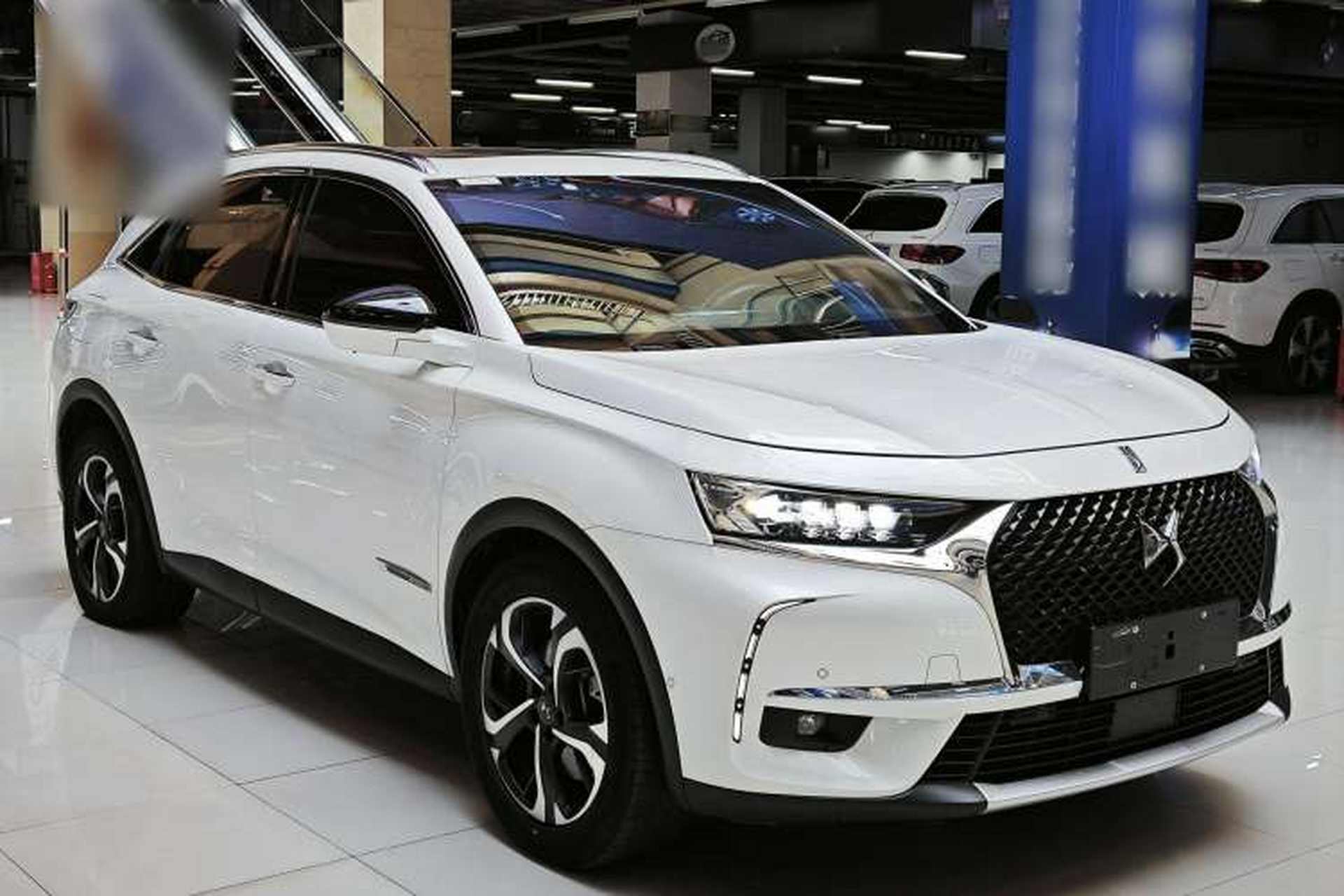 Used DS 7 2018 45THP Rivoli Prestige Edition Exterior 2