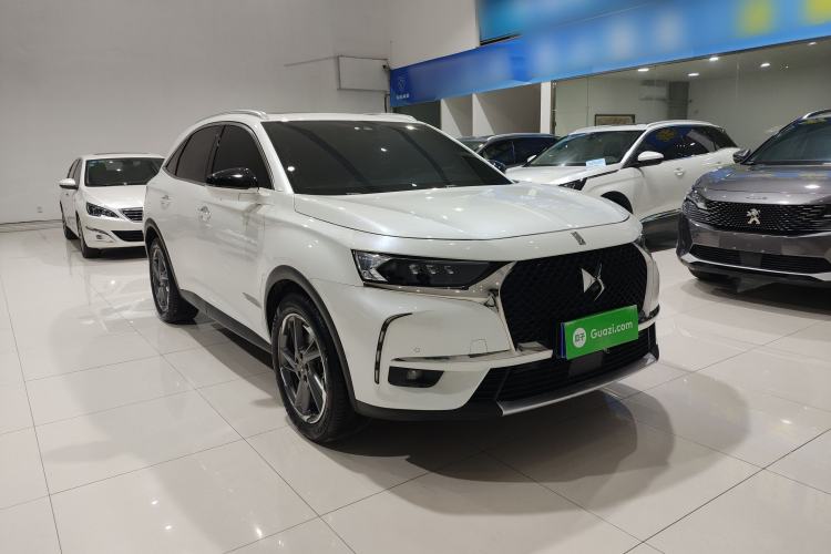 Used DS 7 2018 45THP Opera Edition Front Right 45 Deg