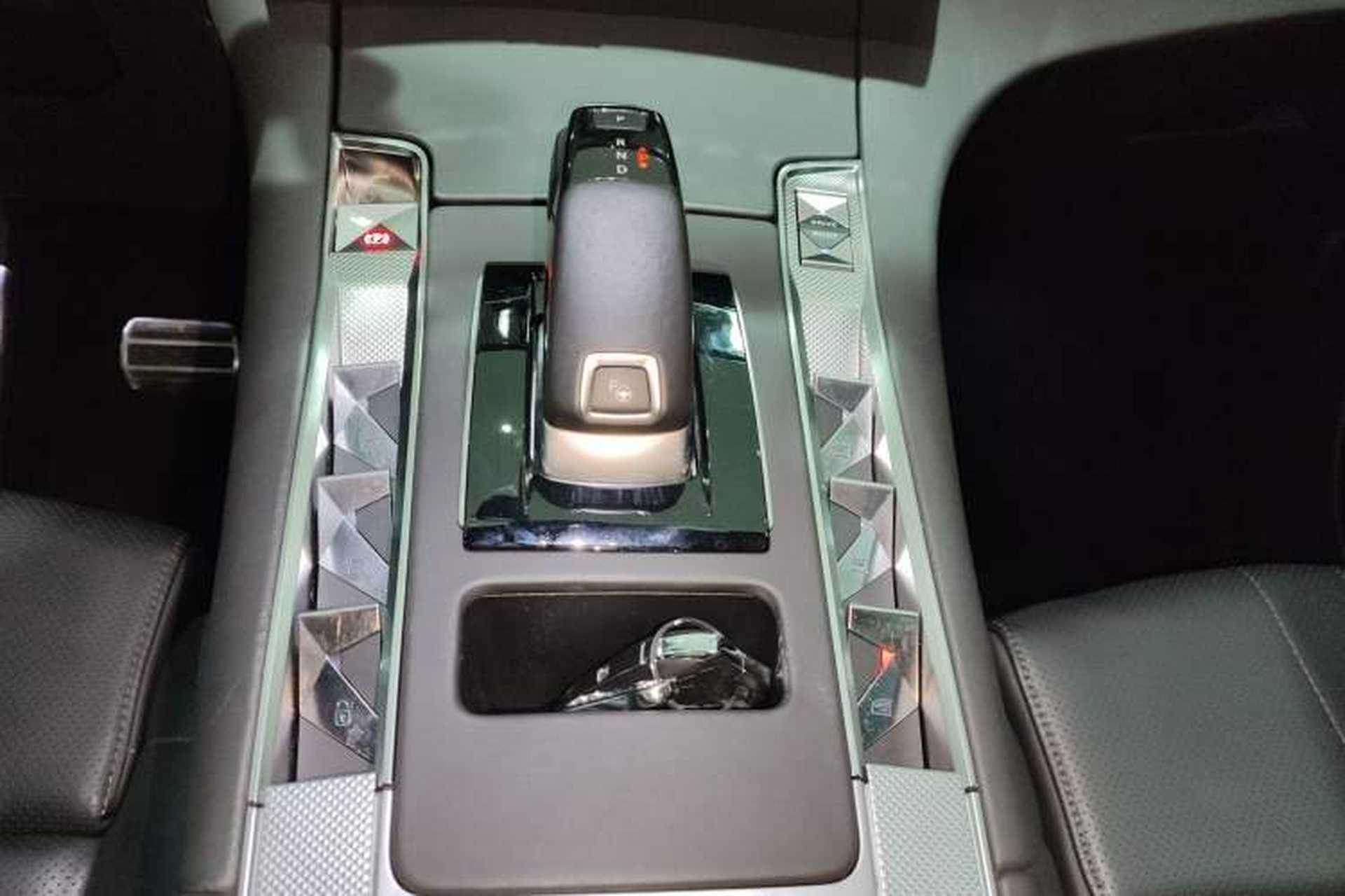 Used DS 7 2018 45THP Opera Edition Gear Lever