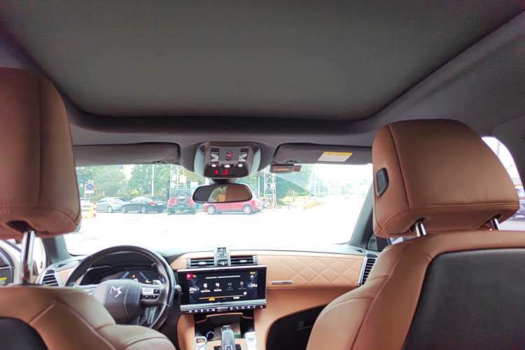 Used DS 7 2018 45THP Rivoli Prestige Edition Headliner