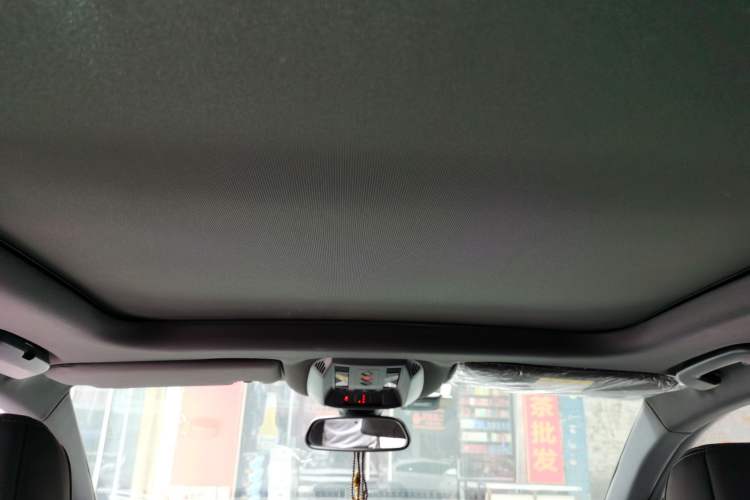 Used DS 7 2018 45THP Rivoli Pioneer Edition Headliner