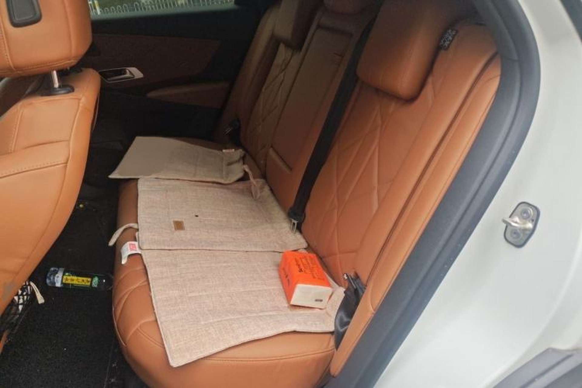 Used DS 7 2018 45THP Rivoli Pioneer Edition Interior 4