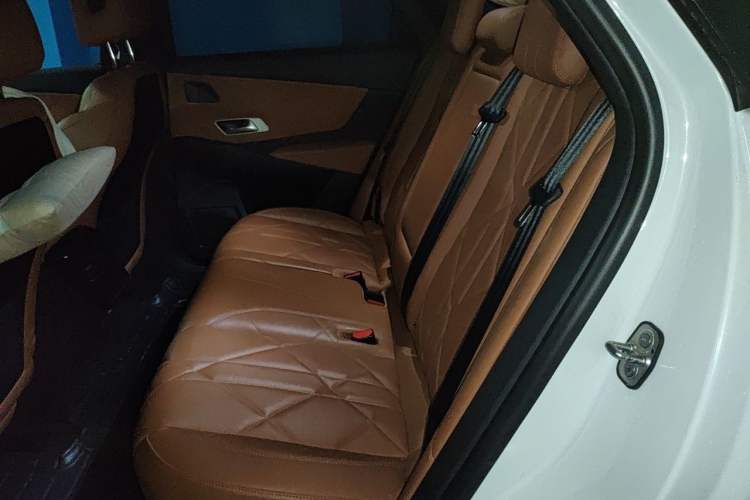 Used DS 7 2018 45THP Rivoli Pioneer Edition Left Rear Seat